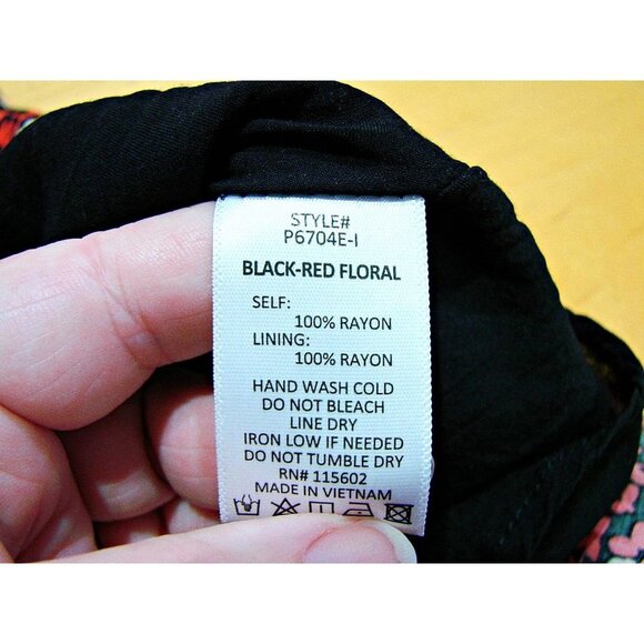 Lush Womens Black Red Floral Lined Square Neck One Piece Romper Size Medium Flaw - Picture 10 of 12